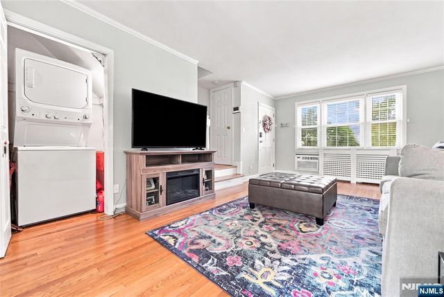 283 Elmwood Avenue A, Maplewood, NJ 07040