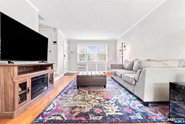 283 Elmwood Avenue A, Maplewood, NJ 07040