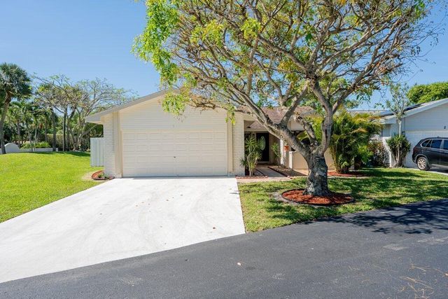 1 Afton Place, Boynton Beach, FL 33426