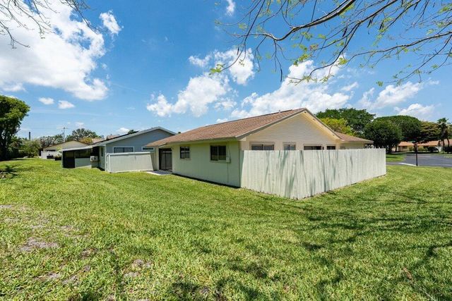 1 Afton Place, Boynton Beach, FL 33426