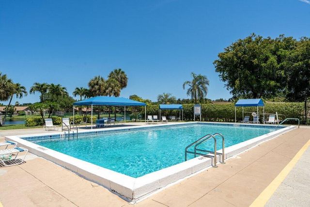 1 Afton Place, Boynton Beach, FL 33426