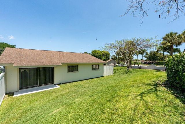 1 Afton Place, Boynton Beach, FL 33426