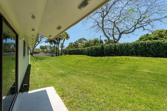 1 Afton Place, Boynton Beach, FL 33426