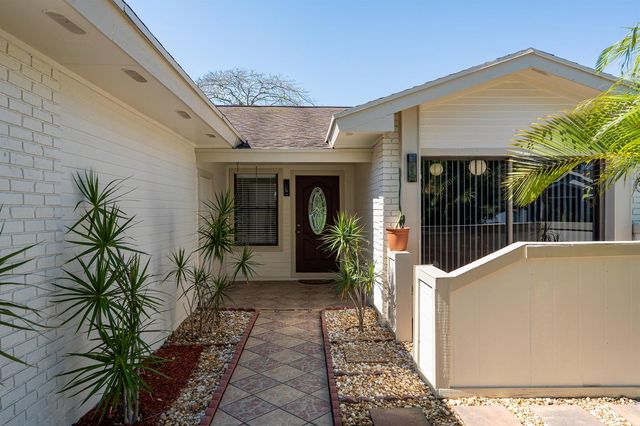 1 Afton Place, Boynton Beach, FL 33426