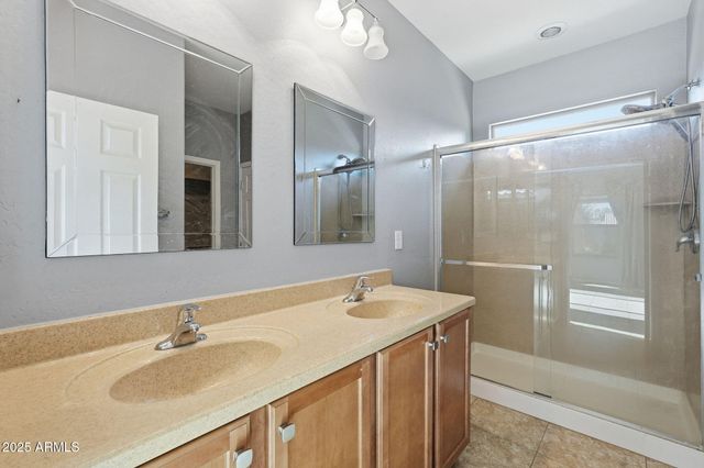 17517 W PINNACLE VISTA Drive, Surprise, AZ 85387