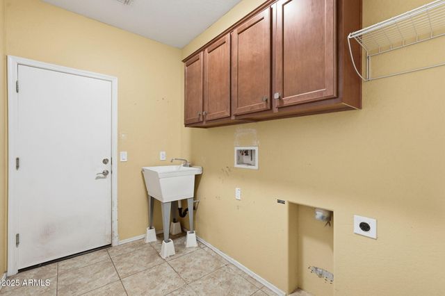 17517 W PINNACLE VISTA Drive, Surprise, AZ 85387