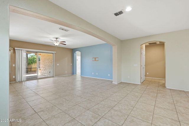 17517 W PINNACLE VISTA Drive, Surprise, AZ 85387