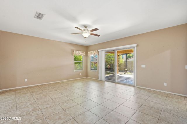 17517 W PINNACLE VISTA Drive, Surprise, AZ 85387