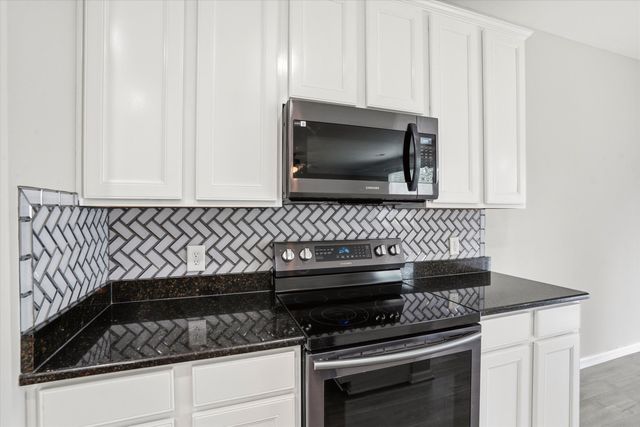 9665 Godwin Street, Ladson, SC 29456