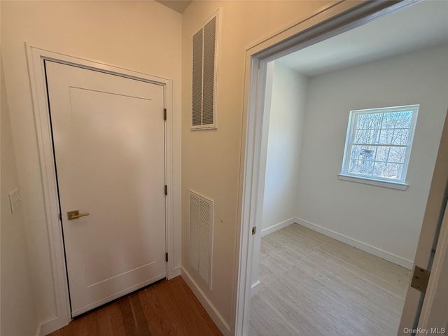 7 Morrow Court, Walden, NY 12586