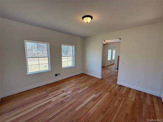 7 Morrow Court, Walden, NY 12586