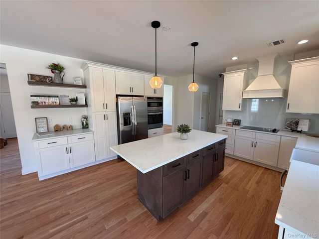 7 Morrow Court, Walden, NY 12586