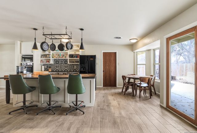 10919 Burr Oak, San Antonio, TX 78230