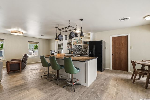 10919 Burr Oak, San Antonio, TX 78230