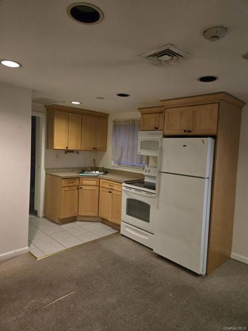 747 W Nyack Road, West Nyack, NY 10994