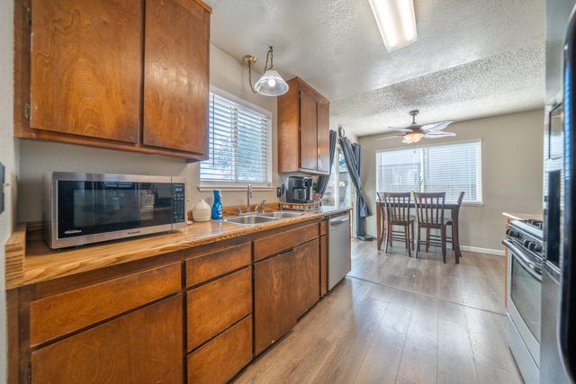 1639 Andrew Avenue, Anderson, CA 96007