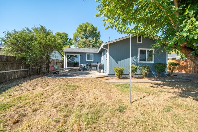 1639 Andrew Avenue, Anderson, CA 96007