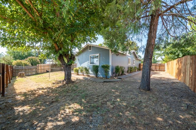 1639 Andrew Avenue, Anderson, CA 96007