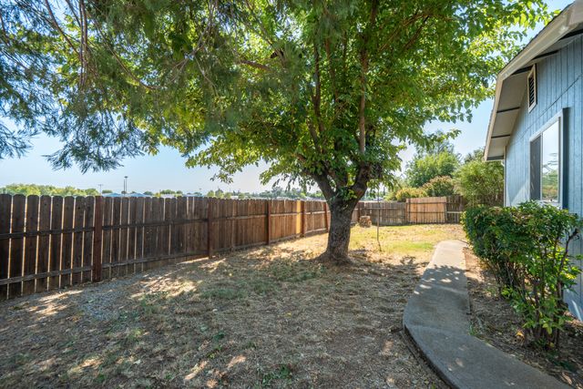 1639 Andrew Avenue, Anderson, CA 96007