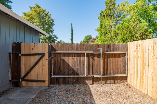 1639 Andrew Avenue, Anderson, CA 96007