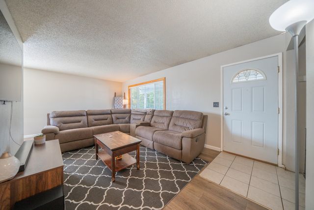 1639 Andrew Avenue, Anderson, CA 96007