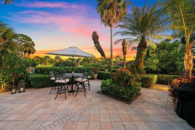 8010 Fairway Lane, West Palm Beach, FL 33412