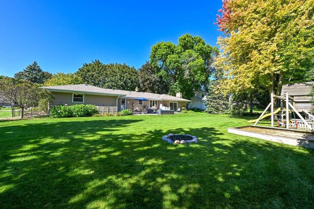 3640 Dominic DRIVE, Brookfield, WI 53045