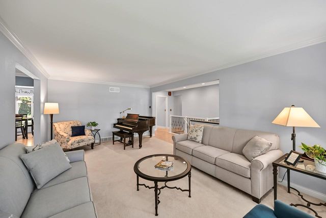 3640 Dominic DRIVE, Brookfield, WI 53045