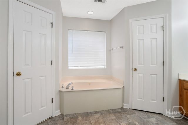 105 Laurens Lane, Savannah, GA 31419