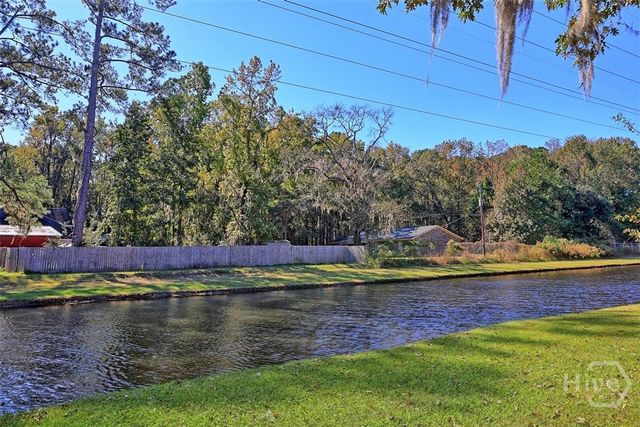 105 Laurens Lane, Savannah, GA 31419