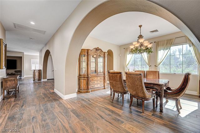 8490 Via De Bellasidra Court, Las Vegas, NV 89123