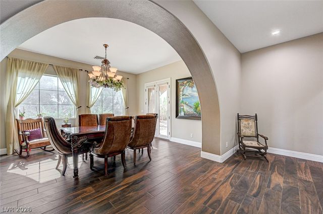 8490 Via De Bellasidra Court, Las Vegas, NV 89123