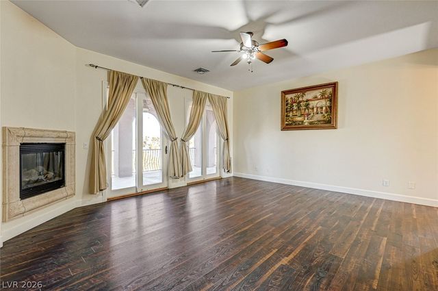 8490 Via De Bellasidra Court, Las Vegas, NV 89123