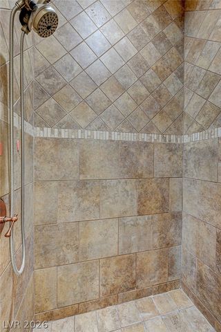 8490 Via De Bellasidra Court, Las Vegas, NV 89123