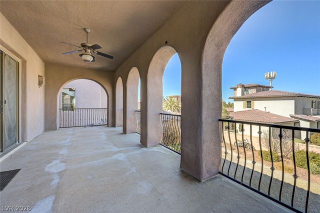 8490 Via De Bellasidra Court, Las Vegas, NV 89123