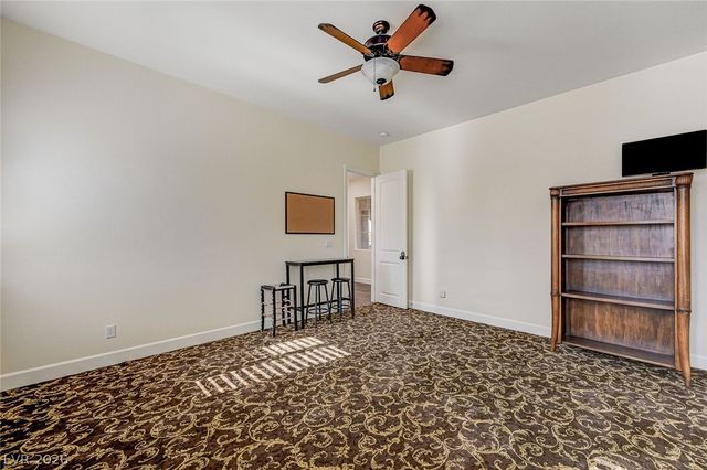 8490 Via De Bellasidra Court, Las Vegas, NV 89123
