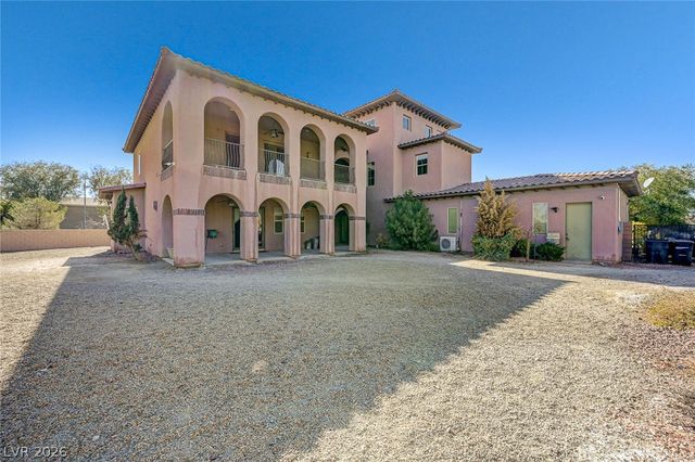 8490 Via De Bellasidra Court, Las Vegas, NV 89123