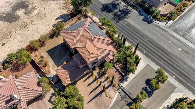 8490 Via De Bellasidra Court, Las Vegas, NV 89123