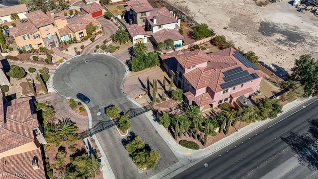 8490 Via De Bellasidra Court, Las Vegas, NV 89123