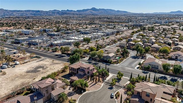 8490 Via De Bellasidra Court, Las Vegas, NV 89123