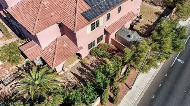 8490 Via De Bellasidra Court, Las Vegas, NV 89123