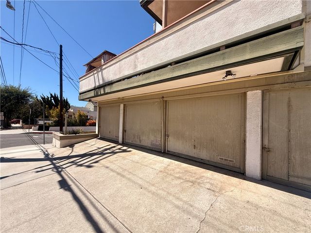 2575 37 E 19th, Signal Hill, CA 90755