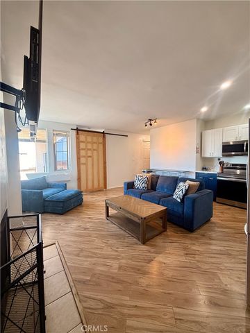 2575 37 E 19th, Signal Hill, CA 90755