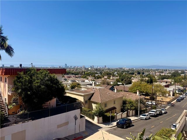 2575 37 E 19th, Signal Hill, CA 90755