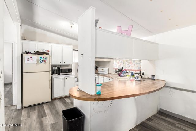 7396 W CABALLERO Court, Arizona City, AZ 85123