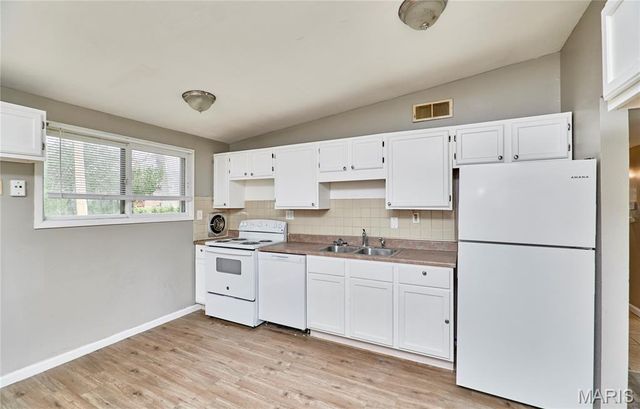 475 Countryside Drive, Florissant, MO 63033