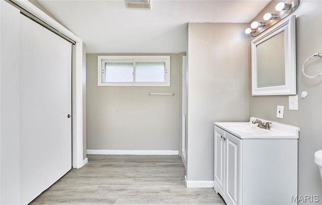 475 Countryside Drive, Florissant, MO 63033