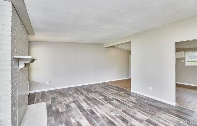 475 Countryside Drive, Florissant, MO 63033