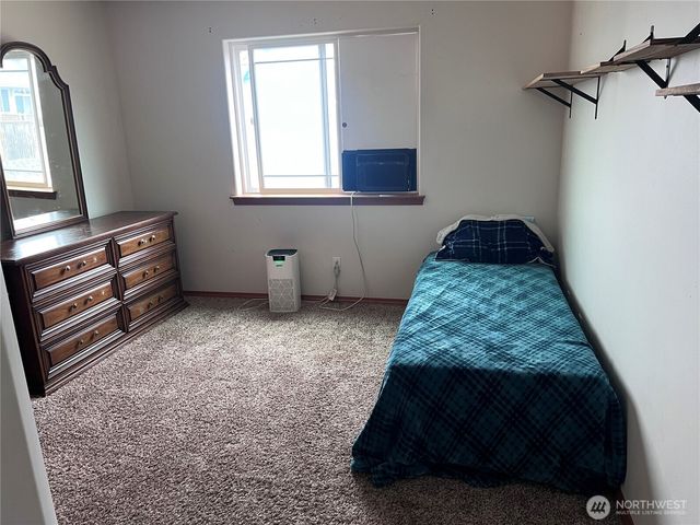 1702 SW Ulysses Street, Oak Harbor, WA 98277