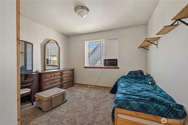 1702 SW Ulysses Street, Oak Harbor, WA 98277